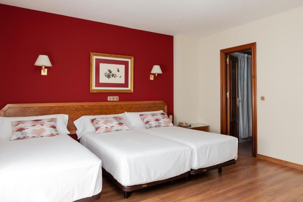 Hotel Don Carmelo Ávila Extérieur photo