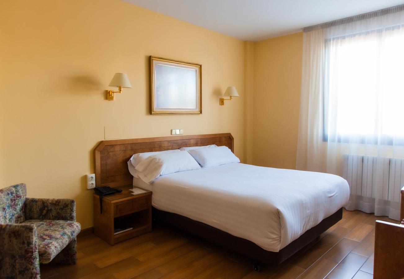 Hotel Don Carmelo Ávila Extérieur photo