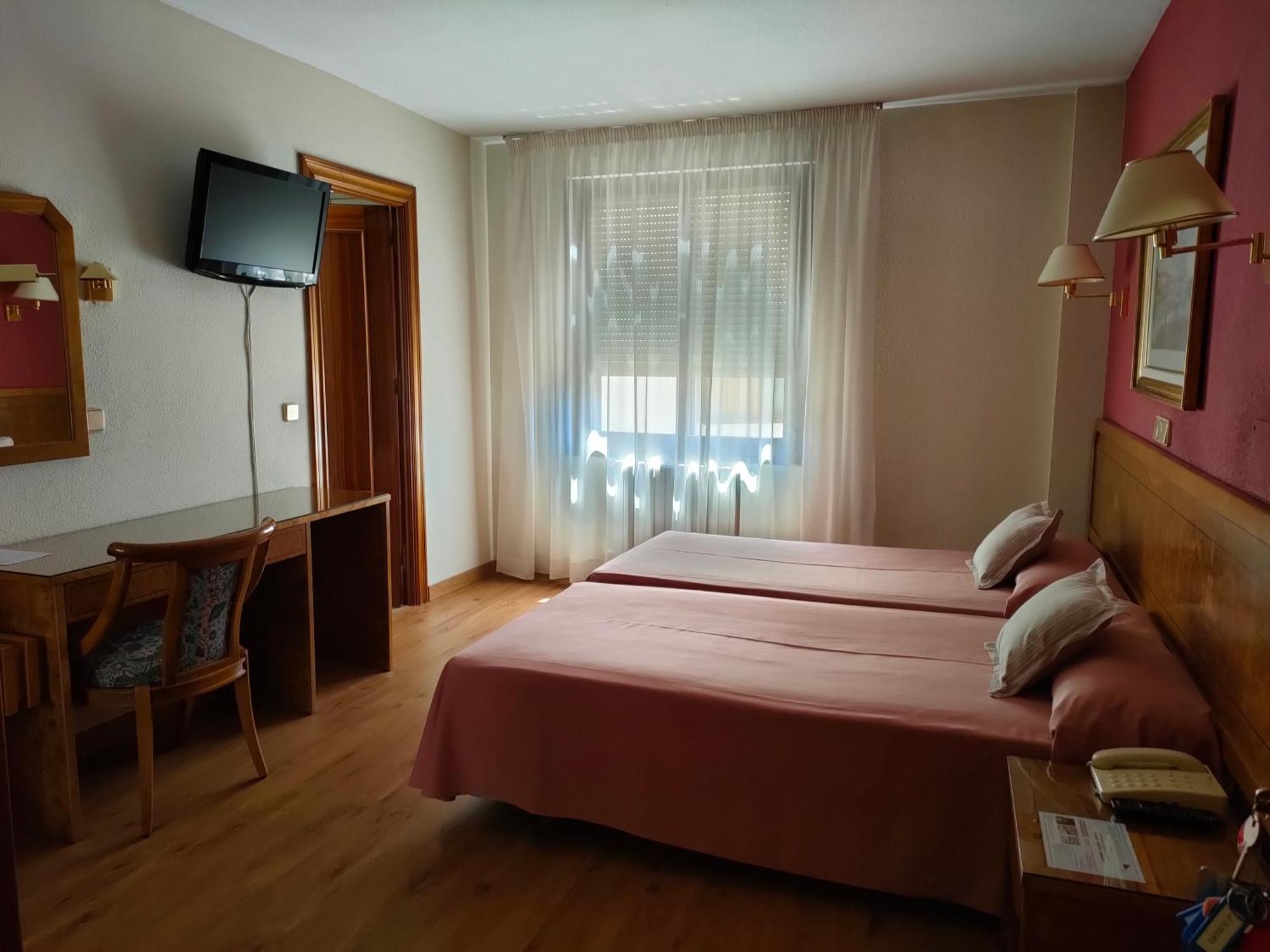 Hotel Don Carmelo Ávila Extérieur photo
