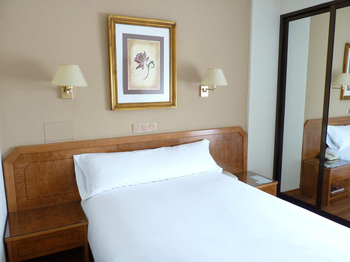 Hotel Don Carmelo Ávila Extérieur photo