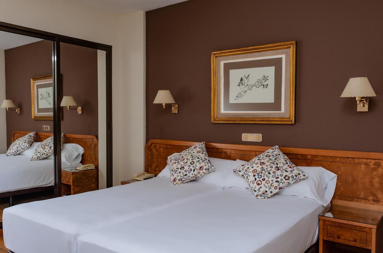 Hotel Don Carmelo Ávila Extérieur photo